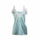 Caraco azur en satin agrémenté de dentelle