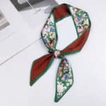 Foulard en satin mini modèle Julia