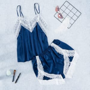 Pyjama en satin bleu Élodie