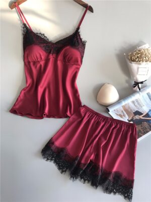 Pyjama en satin rouge Sienna