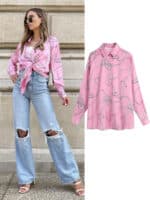 Blouse satin rose à manches longues avec motif chaîne