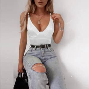 Body en satin avec décolleté crème