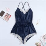 Body en satin orné d'un noeud et de dentelle azur