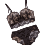 Ensemble de lingerie en satin avec dentelle brodée noire