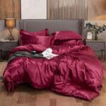 Ensemble de literie en satin rouge foncé