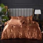 Ensemble de literie en satin couleur brique