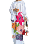 Robe longue ample en satin blanche avec motifs floraux