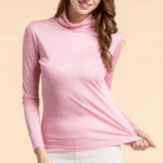 Top en satin rose avec col montant